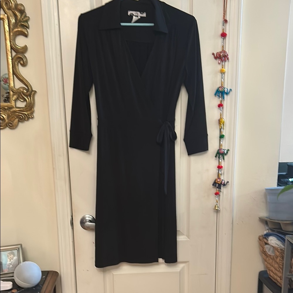 Simple Black Wrap Dress with Notched Collar and 3/4 Sleeves